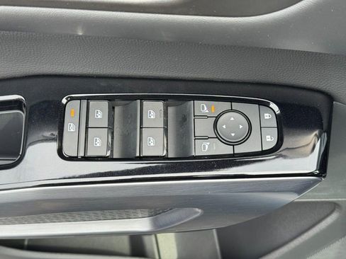 New 2026 Nissan Pathfinder SL image 14