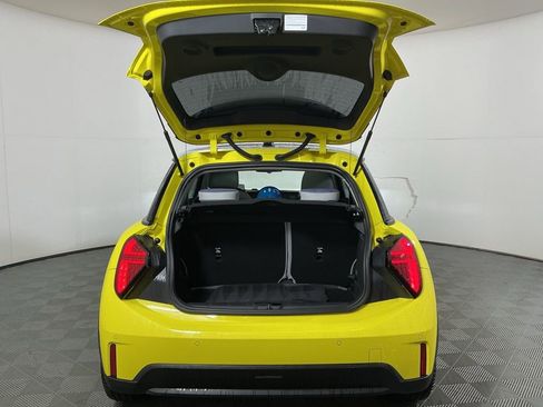 Certified 2025 MINI Cooper S image 23