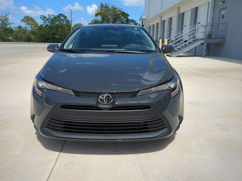Used 2026 Toyota Corolla LE FWD image 2