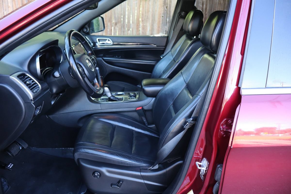 Used 2021 Jeep Grand Cherokee Limited AWD/4WD image 19