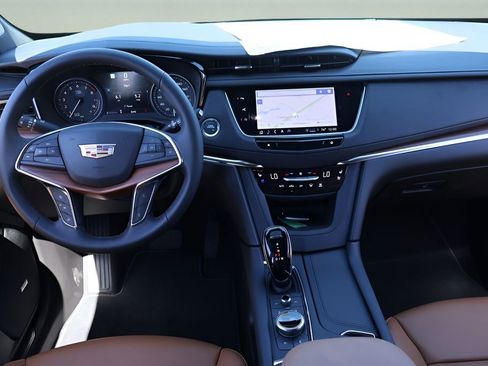New 2026 Cadillac XT5 Premium Luxury image 15