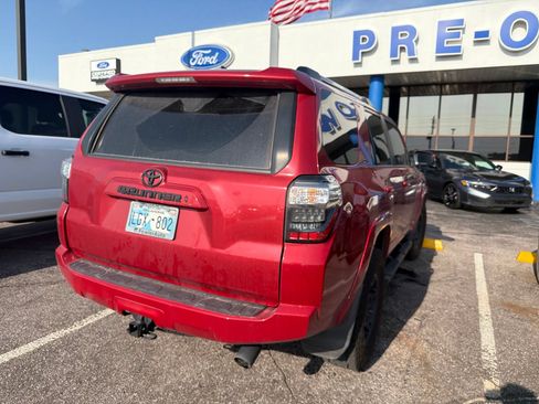 Used 2021 Toyota 4Runner SR5 Premium w/ Moonroof Package AWD/4WD image 6
