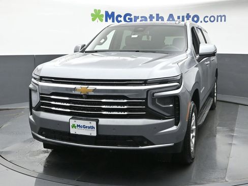 New 2026 Chevrolet Suburban LT w/ Comfort Package image 5