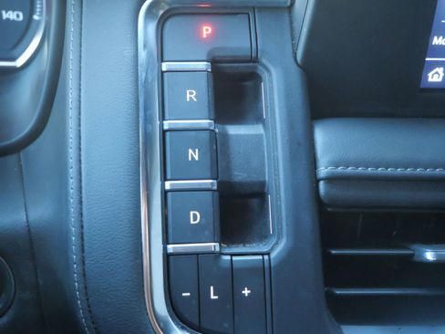 Used 2023 Chevrolet Suburban LS image 24