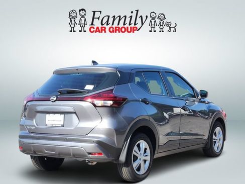 Used 2025 Nissan Kicks Play S FWD image 4