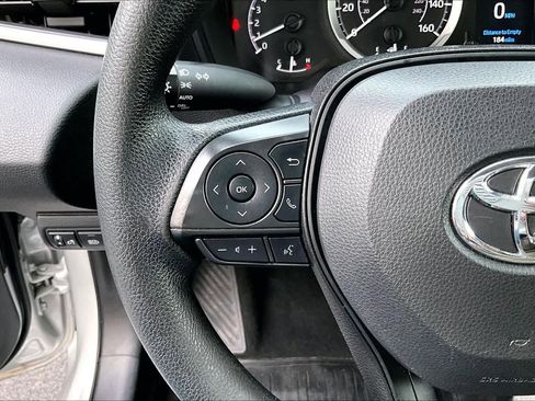 Certified 2022 Toyota Corolla LE image 21