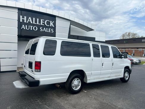 Used 2014 Ford E-350 and Econoline 350 Extended Super Duty RWD image 9