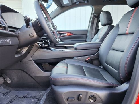 Used 2024 Chevrolet Traverse RS w/ LPO, Floor Liner Package image 17
