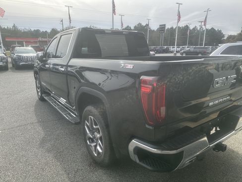 Used 2023 GMC Sierra 1500 SLT w/ SLT Premium Package image 3
