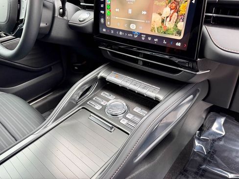 New 2026 Lincoln Nautilus Reserve w/ Jet Appearance Package AWD/4WD image 25