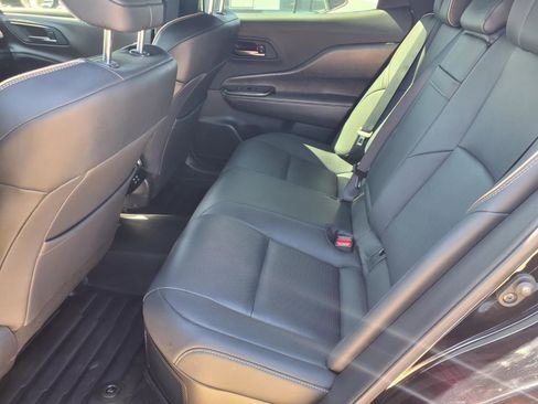 Used 2025 Toyota Crown Nightshade image 9