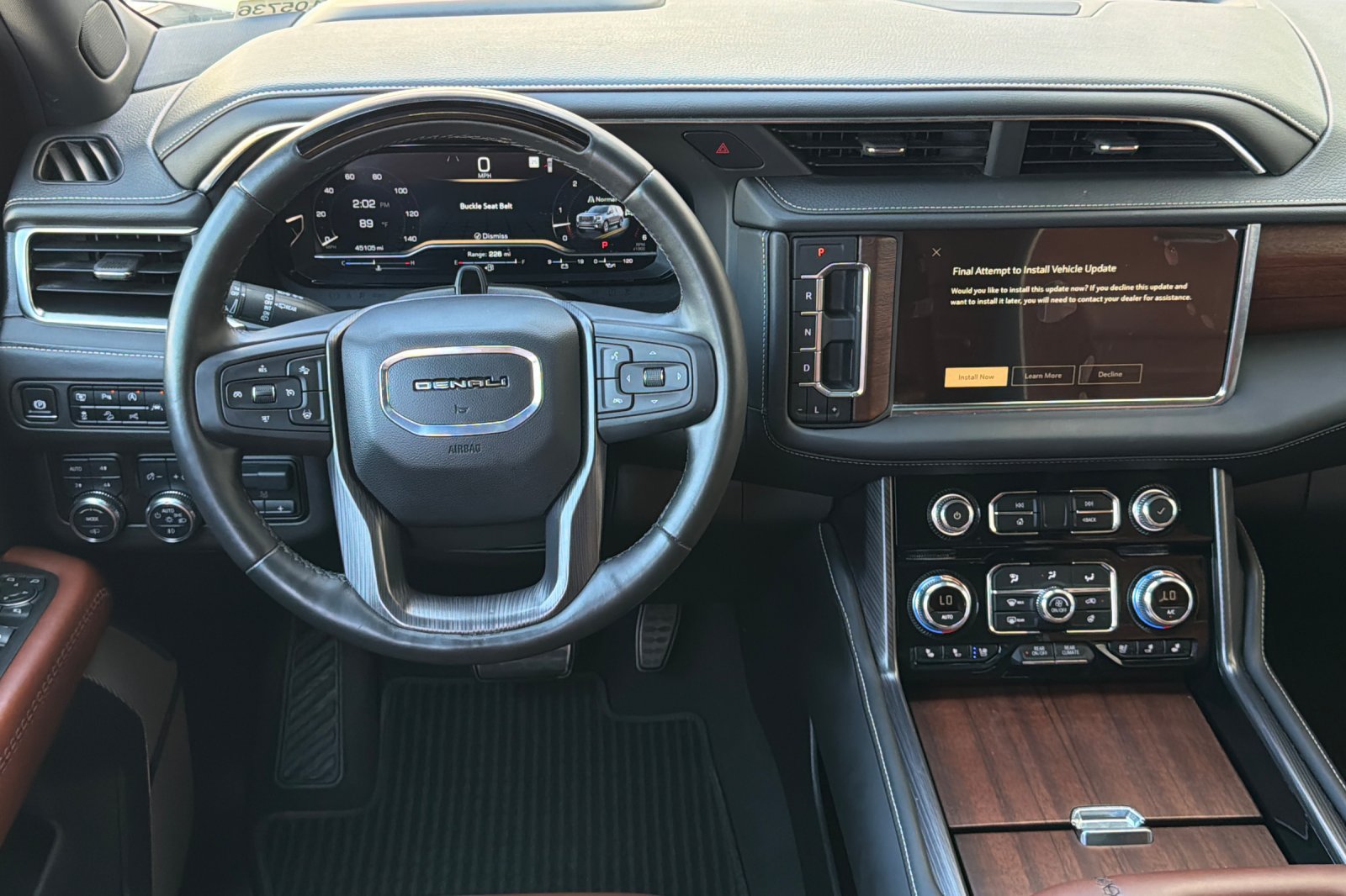 Used 2024 GMC Yukon Denali Ultimate AWD/4WD image 13