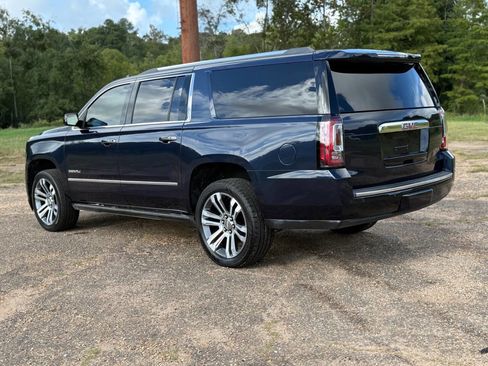 Used 2017 GMC Yukon XL Denali w/ Open Road Package RWD image 3