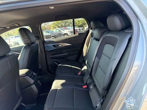 New 2026 Chevrolet Equinox EV LT image 26