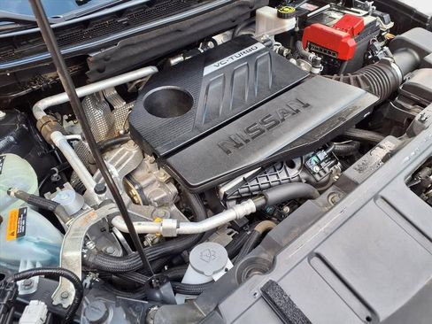 Used 2022 Nissan Rogue SV w/ SV Premium Package image 28