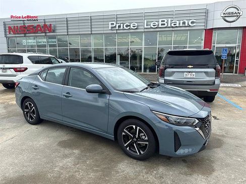 Used 2024 Nissan Sentra SV FWD image 1