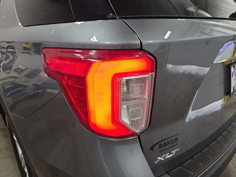 Used 2023 Ford Explorer XLT w/ Equipment Group 202A AWD/4WD image 38