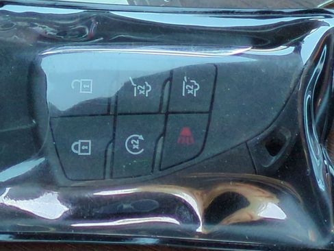 Used 2023 GMC Yukon XL Denali Ultimate image 37