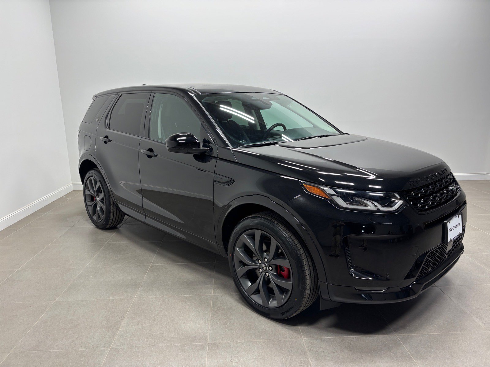 Used 2023 Land Rover Discovery Sport SE R-Dynamic AWD/4WD image 5