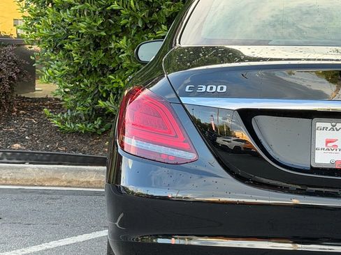 Used 2020 Mercedes-Benz C 300 4MATIC Sedan w/ Premium Package image 15