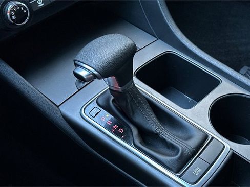 Used 2020 Kia Optima LX image 22