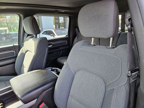 Used 2019 RAM 1500 Big Horn AWD/4WD image 18