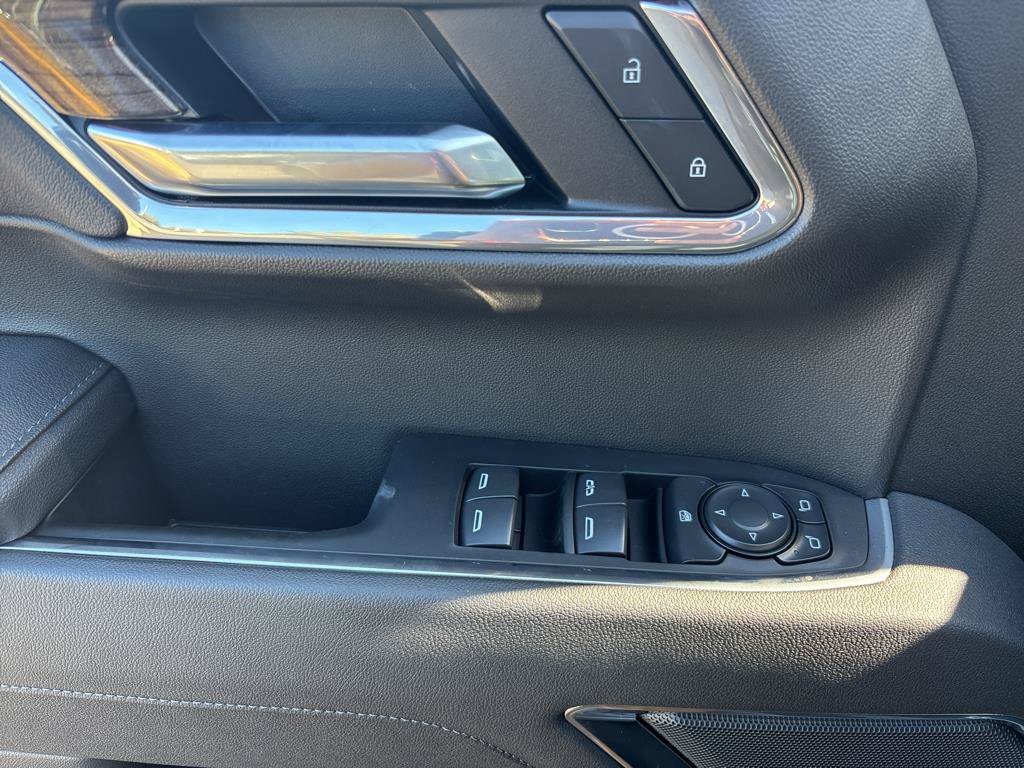 New 2026 Chevrolet Silverado 1500 RST w/ Dark Appearance Package AWD/4WD image 21