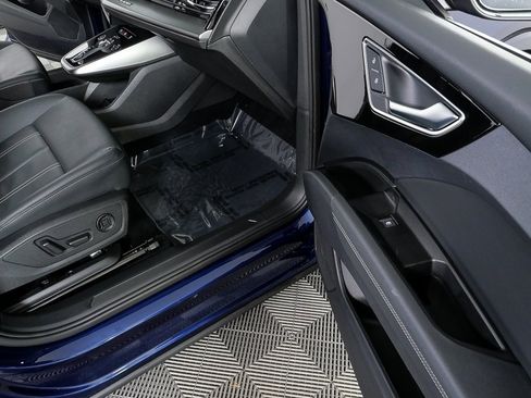 Used 2023 Audi Q4 e-tron Prestige image 24