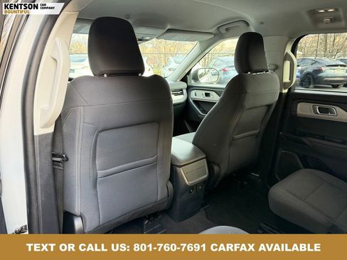 Used 2025 Ford Explorer Active AWD/4WD image 28