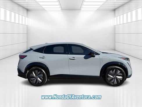 Used 2024 Nissan Ariya FWD image 2