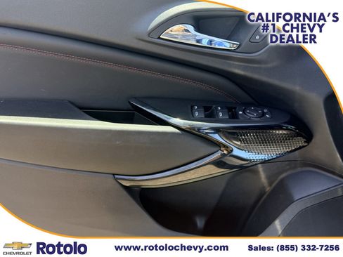 Used 2024 Chevrolet Trax RS FWD image 18