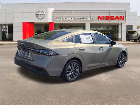 New 2026 Nissan Sentra SL w/ Floor Mat Package FWD image 3