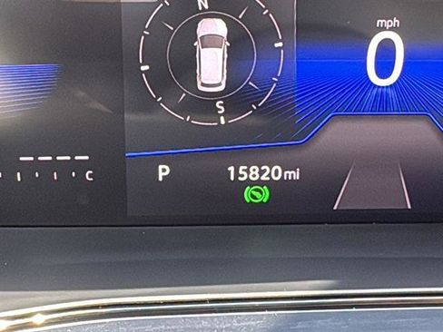 Used 2023 Volkswagen Taos SE image 17