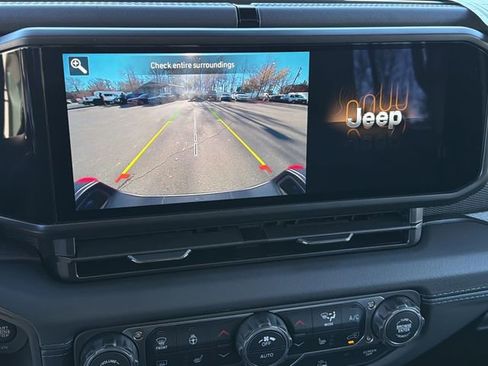New 2026 Jeep Gladiator Rubicon w/ Steel Power Dome Hood Package AWD/4WD image 22