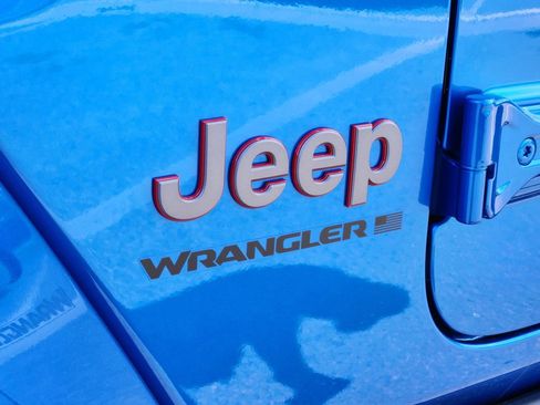 New 2026 Jeep Wrangler Unlimited Rubicon AWD/4WD image 11