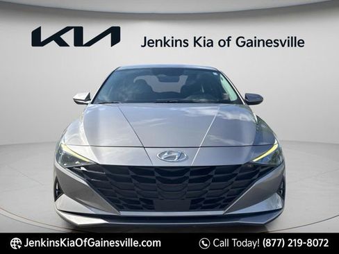 Used 2021 Hyundai Elantra SEL w/ Convenience Package FWD image 8