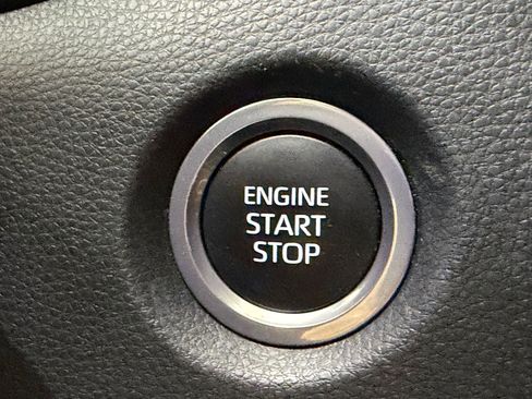 Used 2023 Toyota Corolla SE image 21