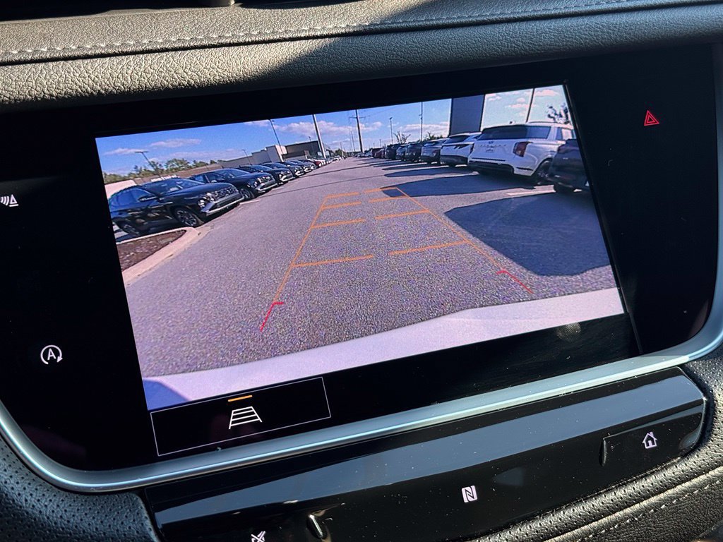Used 2021 Cadillac XT5 Luxury FWD image 3