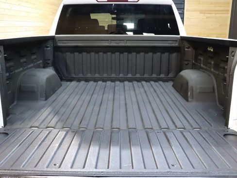 Used 2020 GMC Sierra 1500 Elevation w/ Elevation Value Package AWD/4WD image 33