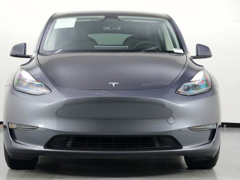 Used 2023 Tesla Model Y Performance image 7