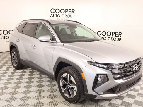 Certified 2025 Hyundai Tucson SEL image 1