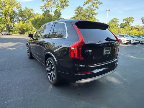 Used 2022 Volvo XC90 T6 Momentum w/ Climate Package AWD/4WD image 13