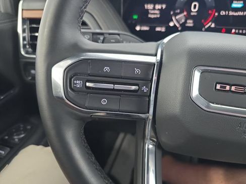 Certified 2025 GMC Yukon Denali AWD/4WD image 19