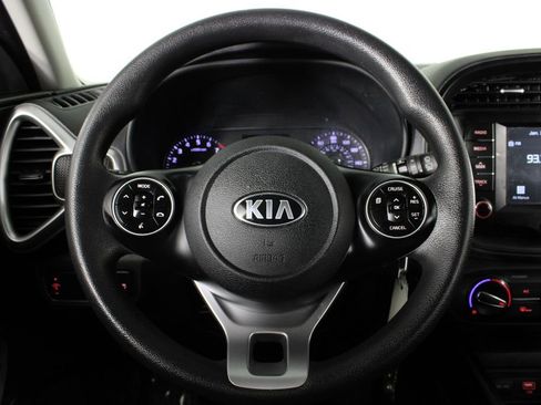 Used 2020 Kia Soul LX image 8
