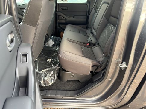 New 2026 Nissan Frontier SV w/ SV Convenience Package image 32