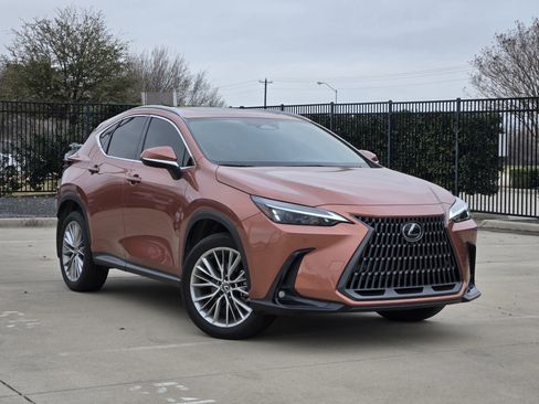 Used 2025 Lexus NX 350 AWD w/ Premium Package image 1