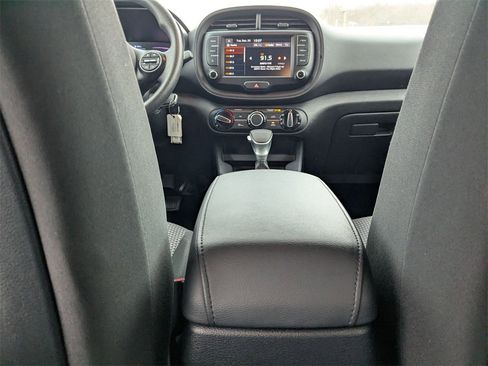 Used 2024 Kia Soul LX w/ Option Group 015 image 28