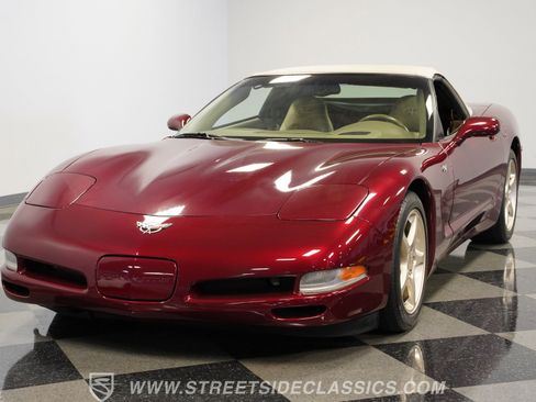 Used 2003 Chevrolet Corvette Convertible w/ Preferred Equipment Group1 RWD image 19