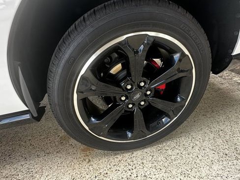 Used 2023 Ford Expedition Limited image 24