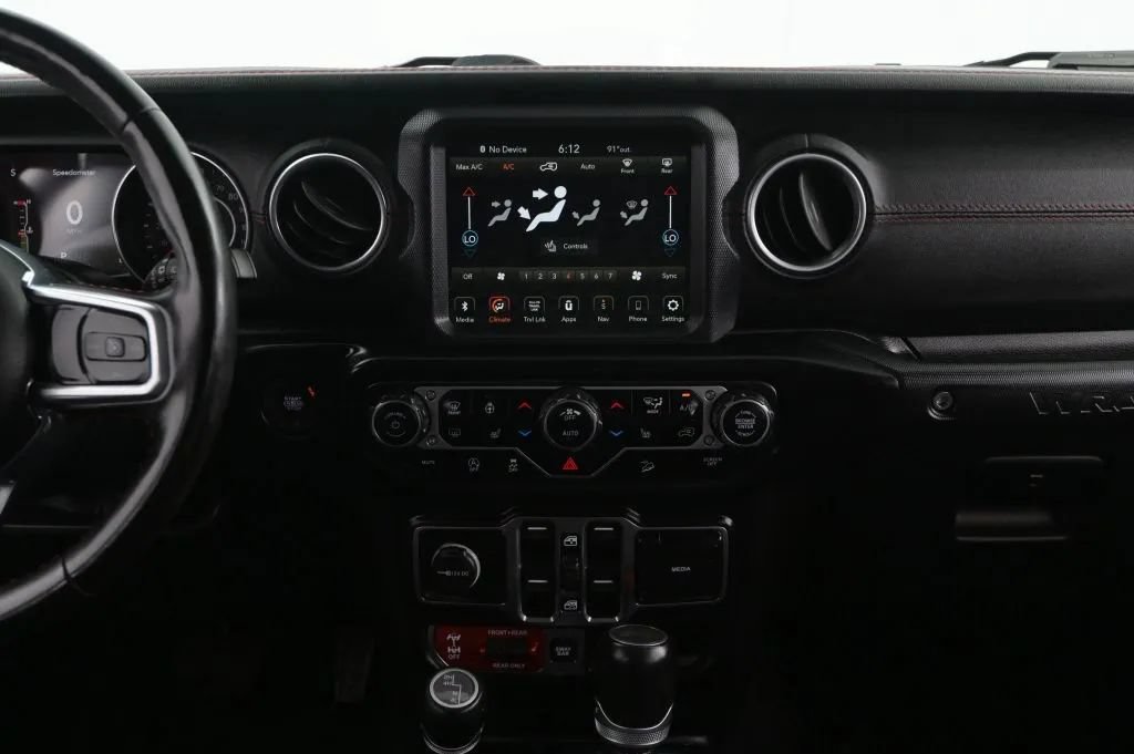 Used 2020 Jeep Wrangler Unlimited Rubicon w/ Quick Order Package 28Y Recon AWD/4WD image 35